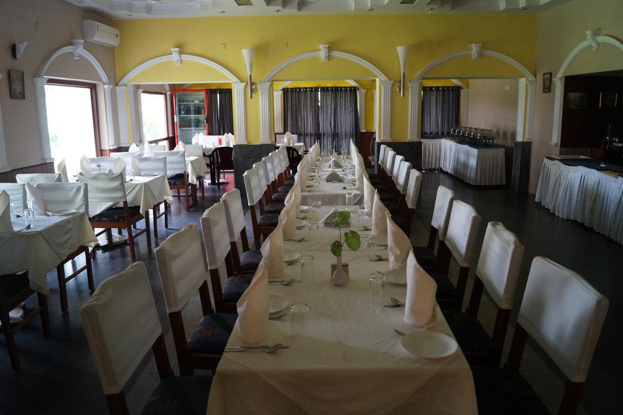 Hotel Badami Court Экстерьер фото